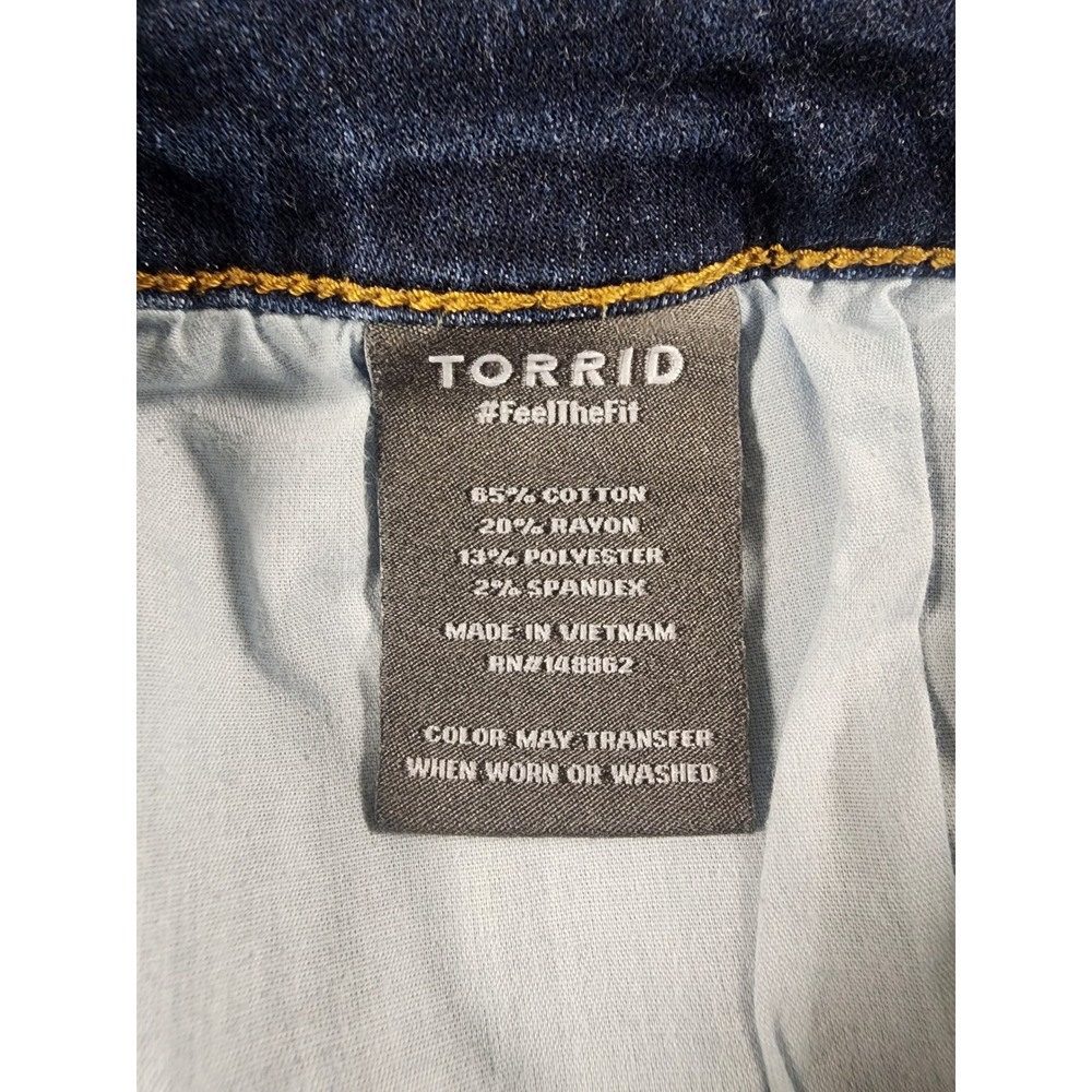 Torrid Super Soft Jegging Dark Wash Triple Button Skinny Jeans 24XT 14873502 - Picture 7 of 9